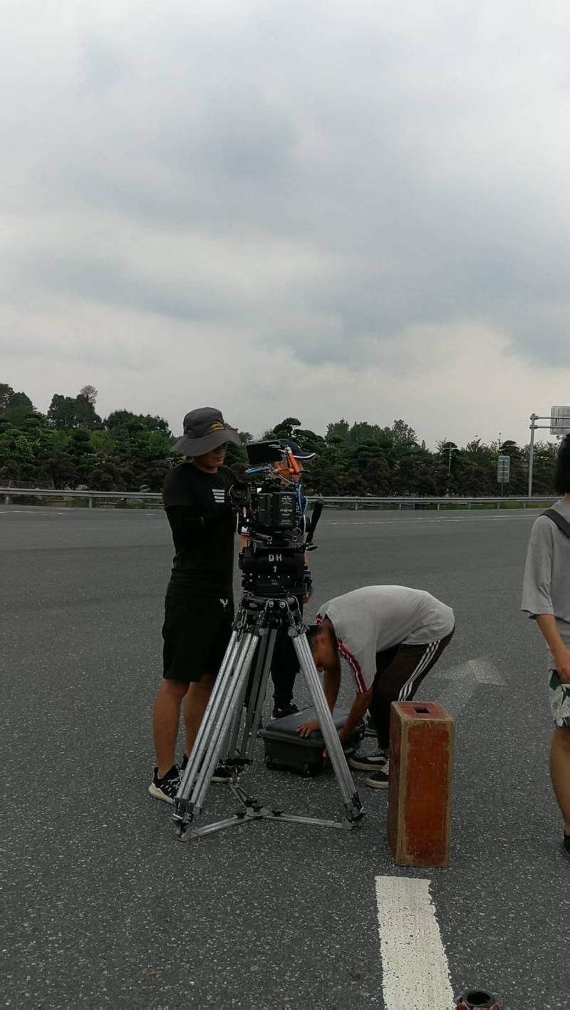 威宁TVC拍摄公司：唤醒集体记忆，构建跨代际沟通桥梁