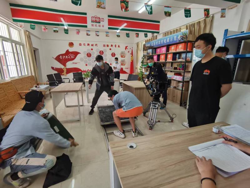 威宁广告片拍摄公司：极简主义践行者，少即是多的视觉哲学